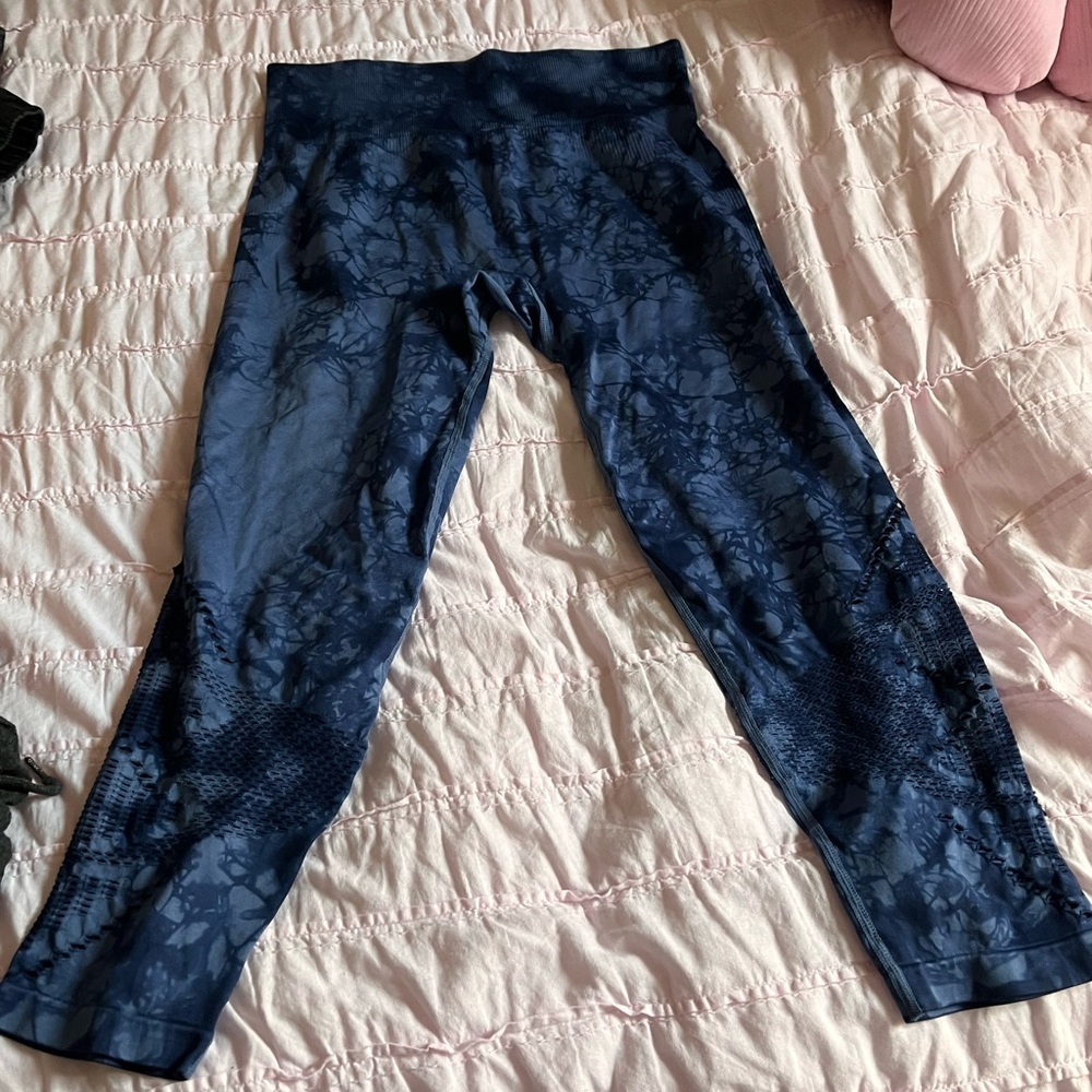 Pink Vs blue leggings